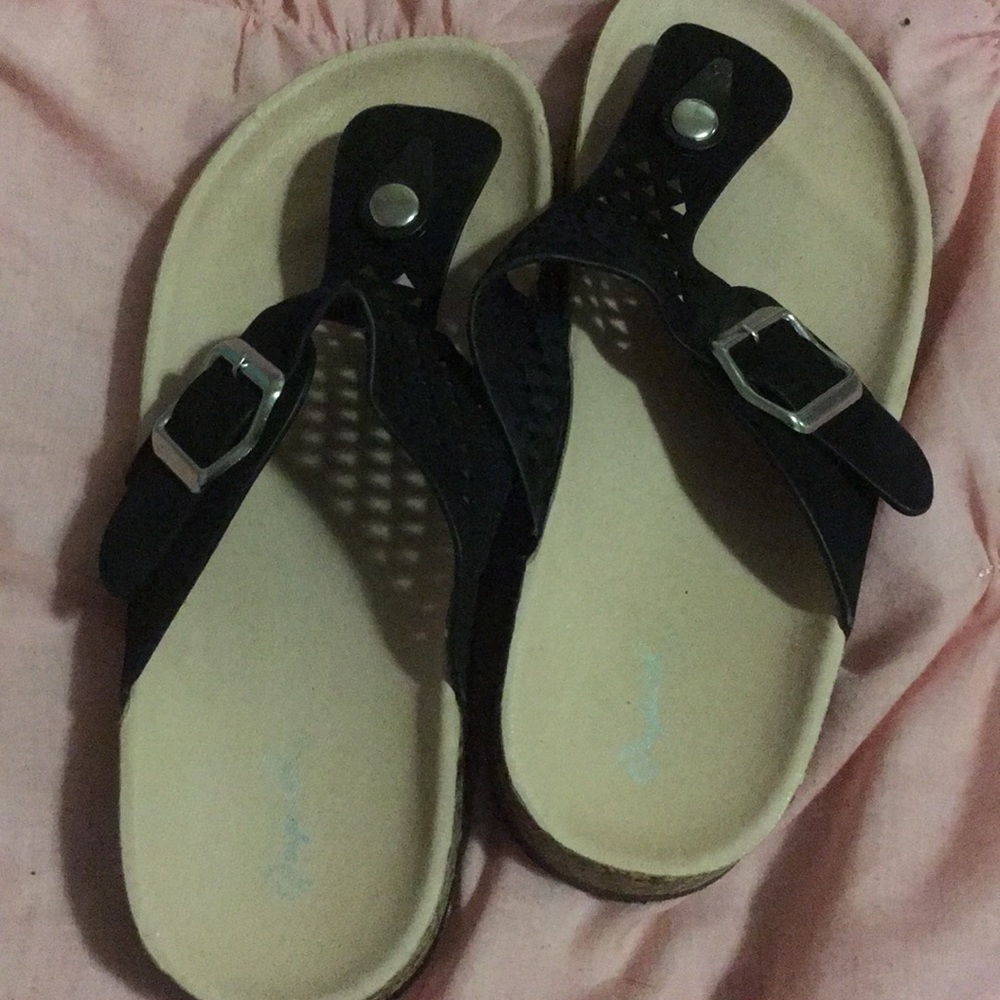 Black slide ons
